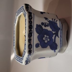 #2. Vintage  Bombay candles holders porcelain white and blue